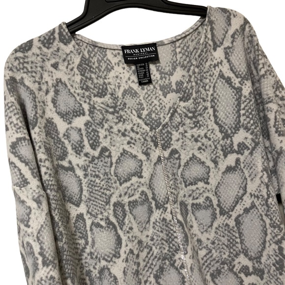 Frank Lyman Design Snakeskin Sweater - Picture 2 of 9